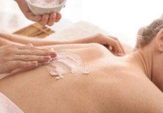 Gommage corps Escale à Cuba